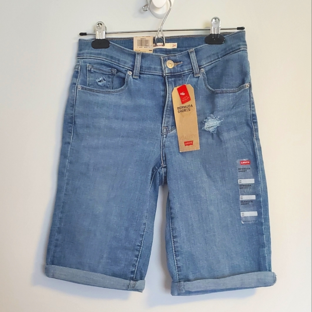 Levi's Womens Bermuda Shorts Mid Rise